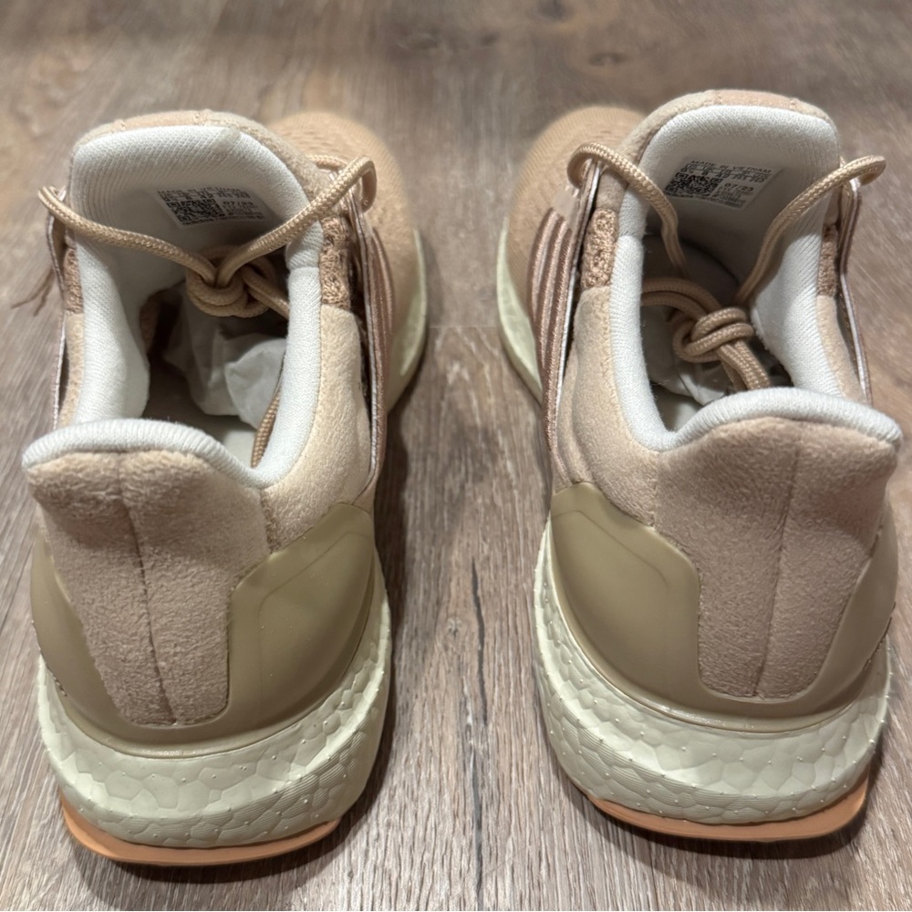 Adidas Ultraboost 1.0 Shoes - Picture 3 of 6